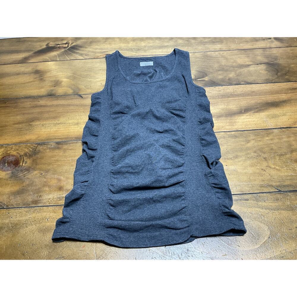 Athleta Fastest Track Racerback Tank Top Size Medium Gray Seamless